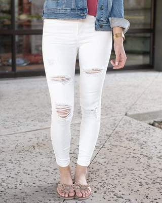 Off White Distressed Ankle Length Jeggings
